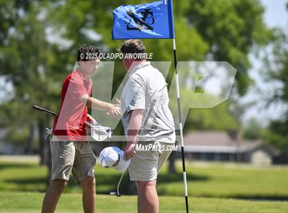 Thumbnail 1 in UIL 4A Golf (Region II Regionals) photogallery.