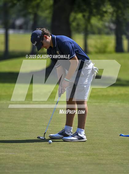 Thumbnail 2 in UIL 4A Golf (Region II Regionals) photogallery.