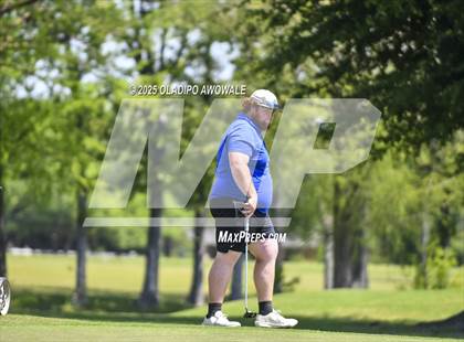 Thumbnail 3 in UIL 4A Golf (Region II Regionals) photogallery.