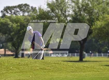 Thumbnail 3 in UIL 4A Golf (Region II Regionals) photogallery.