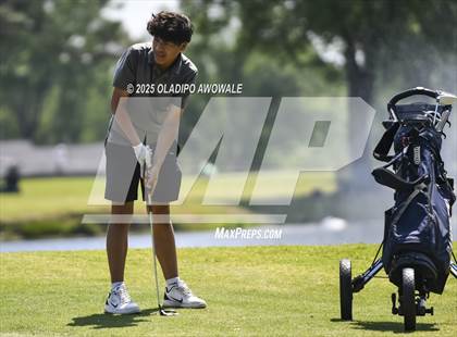 Thumbnail 3 in UIL 4A Golf (Region II Regionals) photogallery.