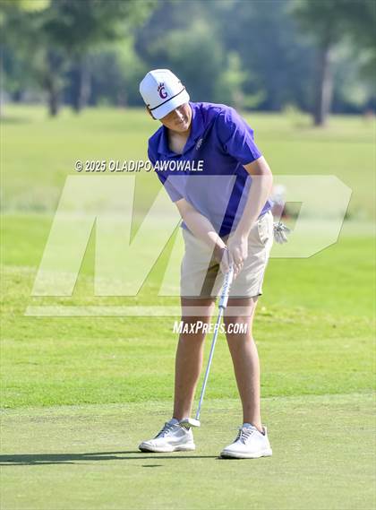 Thumbnail 3 in UIL 4A Golf (Region II Regionals) photogallery.
