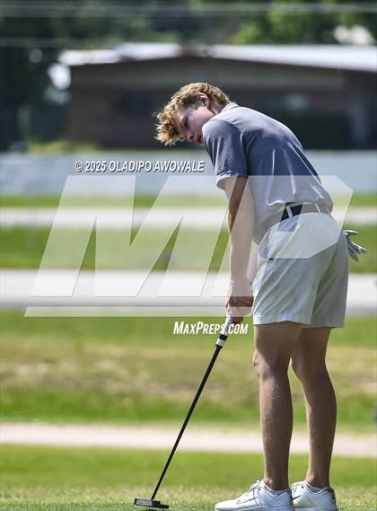 Thumbnail 1 in UIL 4A Golf (Region II Regionals) photogallery.