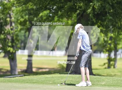 Thumbnail 3 in UIL 4A Golf (Region II Regionals) photogallery.