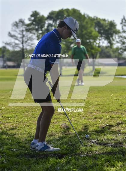 Thumbnail 1 in UIL 4A Golf (Region II Regionals) photogallery.