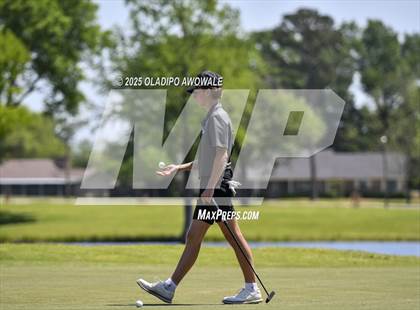 Thumbnail 3 in UIL 4A Golf (Region II Regionals) photogallery.