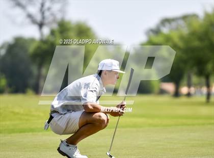 Thumbnail 3 in UIL 4A Golf (Region II Regionals) photogallery.