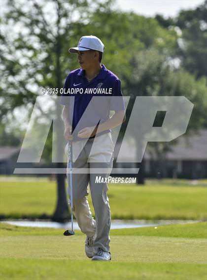 Thumbnail 2 in UIL 4A Golf (Region II Regionals) photogallery.