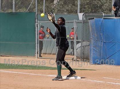 Thumbnail 3 in Narbonne vs. Eagle Rock (CIF LA City Invitational Final) photogallery.