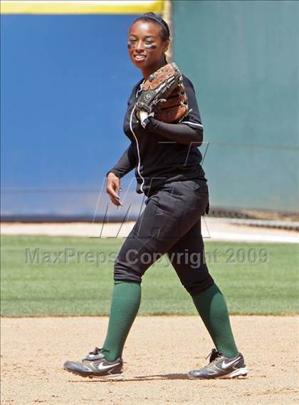 Thumbnail 1 in Narbonne vs. Eagle Rock (CIF LA City Invitational Final) photogallery.