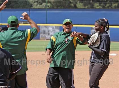 Thumbnail 1 in Narbonne vs. Eagle Rock (CIF LA City Invitational Final) photogallery.