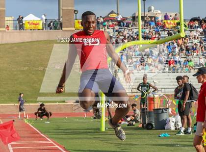 Thumbnail 1 in Bojangles Track and Field Classic (Field Events) photogallery.