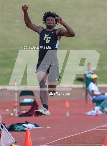 Thumbnail 1 in Bojangles Track and Field Classic (Field Events) photogallery.