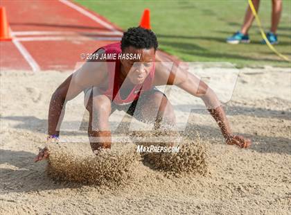 Thumbnail 1 in Bojangles Track and Field Classic (Field Events) photogallery.