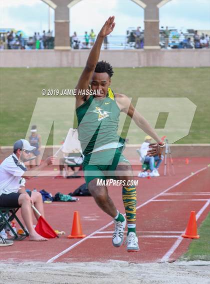 Thumbnail 2 in Bojangles Track and Field Classic (Field Events) photogallery.