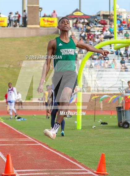 Thumbnail 1 in Bojangles Track and Field Classic (Field Events) photogallery.