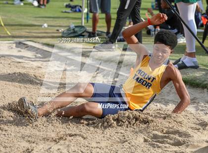 Thumbnail 2 in Bojangles Track and Field Classic (Field Events) photogallery.