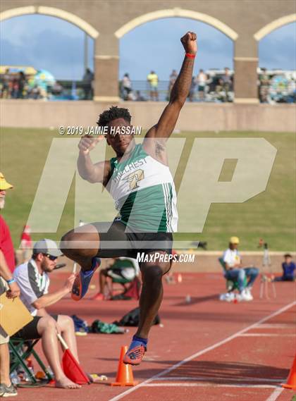 Thumbnail 3 in Bojangles Track and Field Classic (Field Events) photogallery.