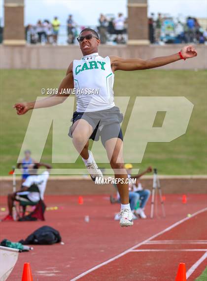 Thumbnail 3 in Bojangles Track and Field Classic (Field Events) photogallery.