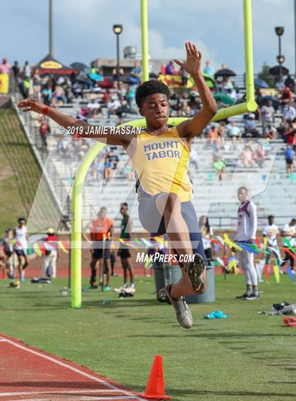 Thumbnail 1 in Bojangles Track and Field Classic (Field Events) photogallery.