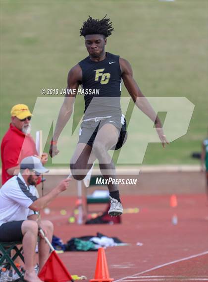 Thumbnail 2 in Bojangles Track and Field Classic (Field Events) photogallery.