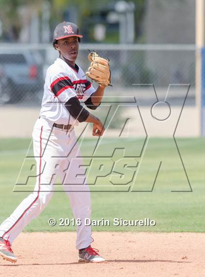 Thumbnail 1 in Simi Valley vs. Nansemond River (Coach Bob National Invitational) photogallery.