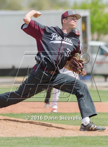 Thumbnail 3 in Simi Valley vs. Nansemond River (Coach Bob National Invitational) photogallery.