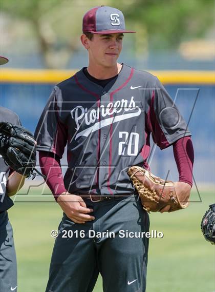 Thumbnail 2 in Simi Valley vs. Nansemond River (Coach Bob National Invitational) photogallery.