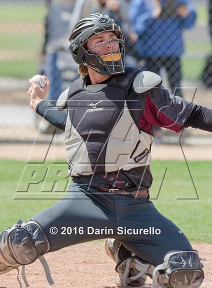 Thumbnail 3 in Simi Valley vs. Nansemond River (Coach Bob National Invitational) photogallery.