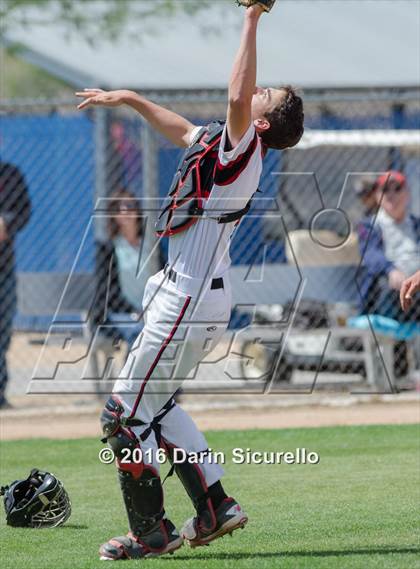 Thumbnail 2 in Simi Valley vs. Nansemond River (Coach Bob National Invitational) photogallery.