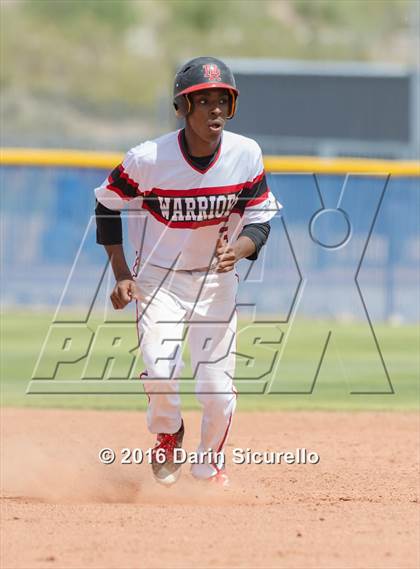 Thumbnail 3 in Simi Valley vs. Nansemond River (Coach Bob National Invitational) photogallery.