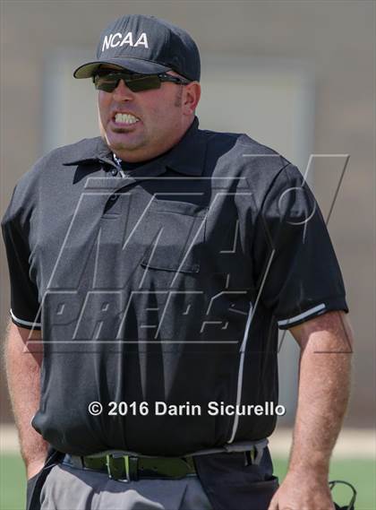 Thumbnail 3 in Simi Valley vs. Nansemond River (Coach Bob National Invitational) photogallery.