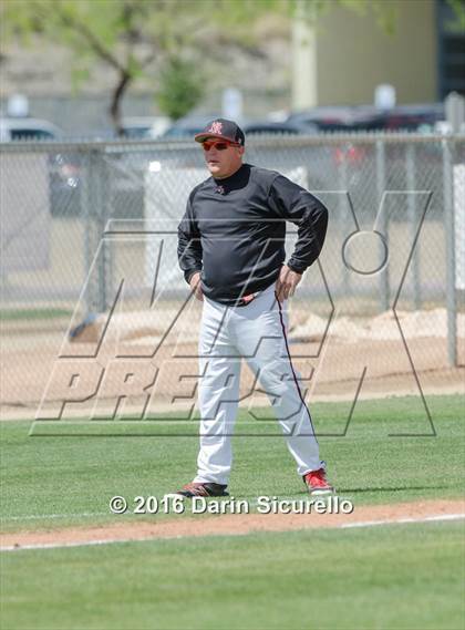 Thumbnail 2 in Simi Valley vs. Nansemond River (Coach Bob National Invitational) photogallery.