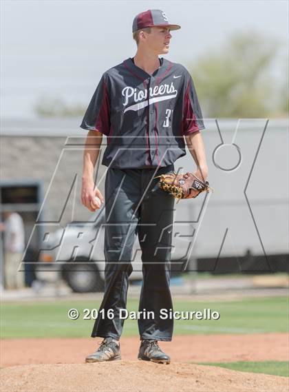 Thumbnail 3 in Simi Valley vs. Nansemond River (Coach Bob National Invitational) photogallery.