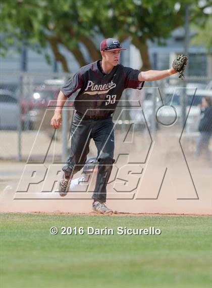 Thumbnail 1 in Simi Valley vs. Nansemond River (Coach Bob National Invitational) photogallery.