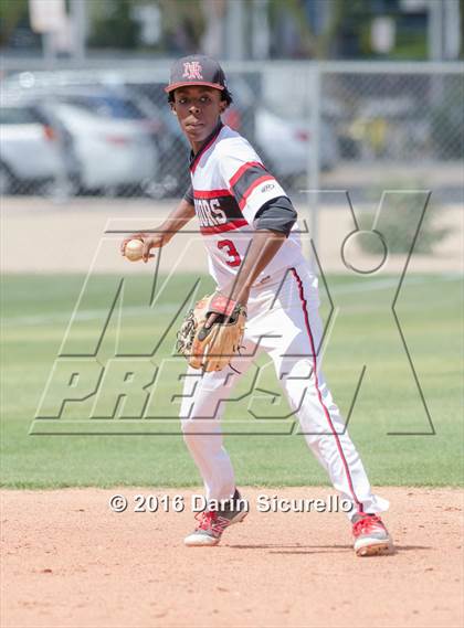 Thumbnail 2 in Simi Valley vs. Nansemond River (Coach Bob National Invitational) photogallery.