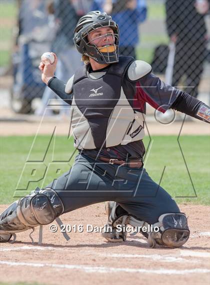 Thumbnail 2 in Simi Valley vs. Nansemond River (Coach Bob National Invitational) photogallery.