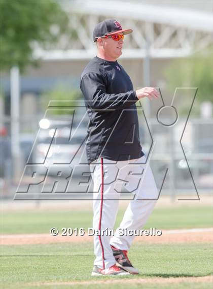 Thumbnail 1 in Simi Valley vs. Nansemond River (Coach Bob National Invitational) photogallery.