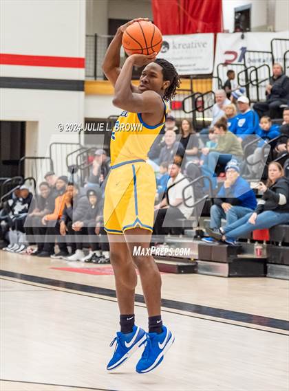 Thumbnail 3 in Carmel vs Lake Central (Paul Loggan Memorial Invite) photogallery.