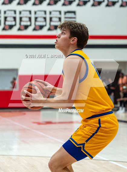 Thumbnail 3 in Carmel vs Lake Central (Paul Loggan Memorial Invite) photogallery.