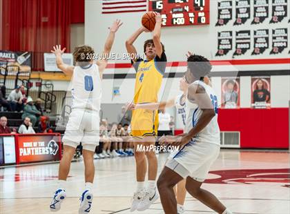 Thumbnail 2 in Carmel vs Lake Central (Paul Loggan Memorial Invite) photogallery.