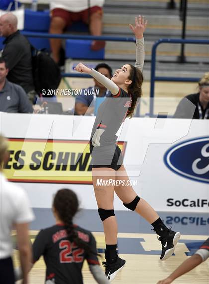 Thumbnail 3 in Mater Dei vs Marymount (CIF-SS D1 Final) photogallery.
