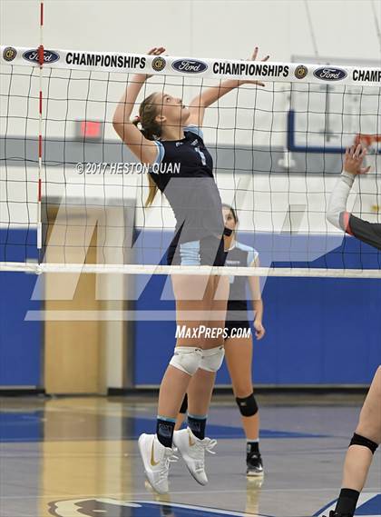 Thumbnail 2 in Mater Dei vs Marymount (CIF-SS D1 Final) photogallery.