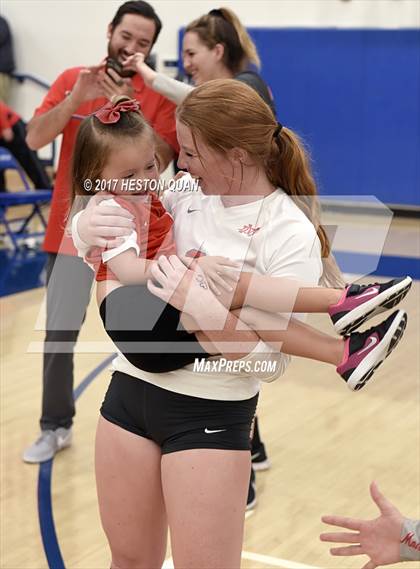 Thumbnail 3 in Mater Dei vs Marymount (CIF-SS D1 Final) photogallery.