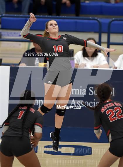 Thumbnail 3 in Mater Dei vs Marymount (CIF-SS D1 Final) photogallery.