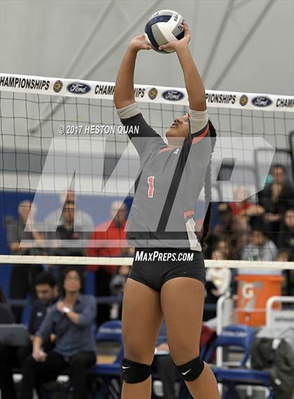 Thumbnail 3 in Mater Dei vs Marymount (CIF-SS D1 Final) photogallery.