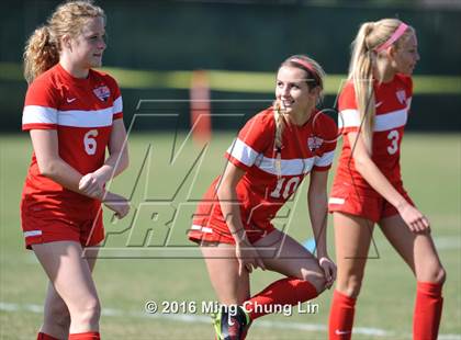 Thumbnail 3 in Tesoro vs. Santa Margarita (CIF SoCal Regional D1 Final) photogallery.