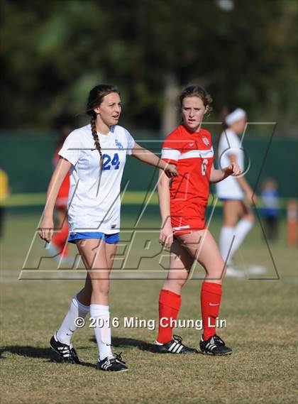 Thumbnail 3 in Tesoro vs. Santa Margarita (CIF SoCal Regional D1 Final) photogallery.