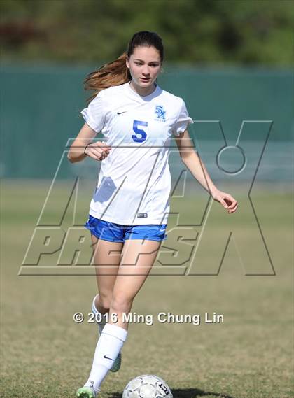 Thumbnail 3 in Tesoro vs. Santa Margarita (CIF SoCal Regional D1 Final) photogallery.