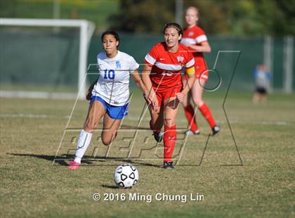 Thumbnail 2 in Tesoro vs. Santa Margarita (CIF SoCal Regional D1 Final) photogallery.